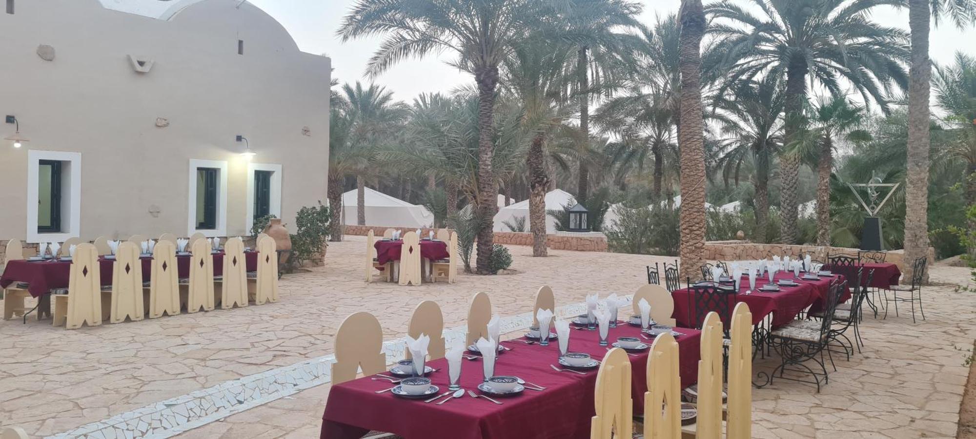 Hotel Pansy Qasr Ghilan Kültér fotó